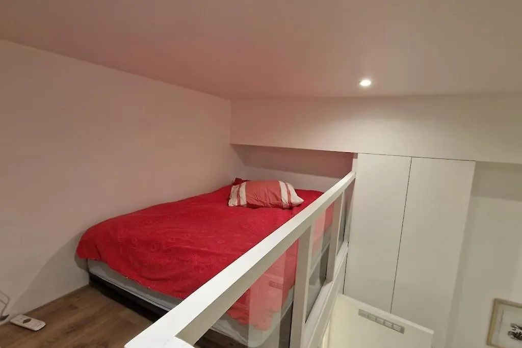 Family Montmartre Apartment *